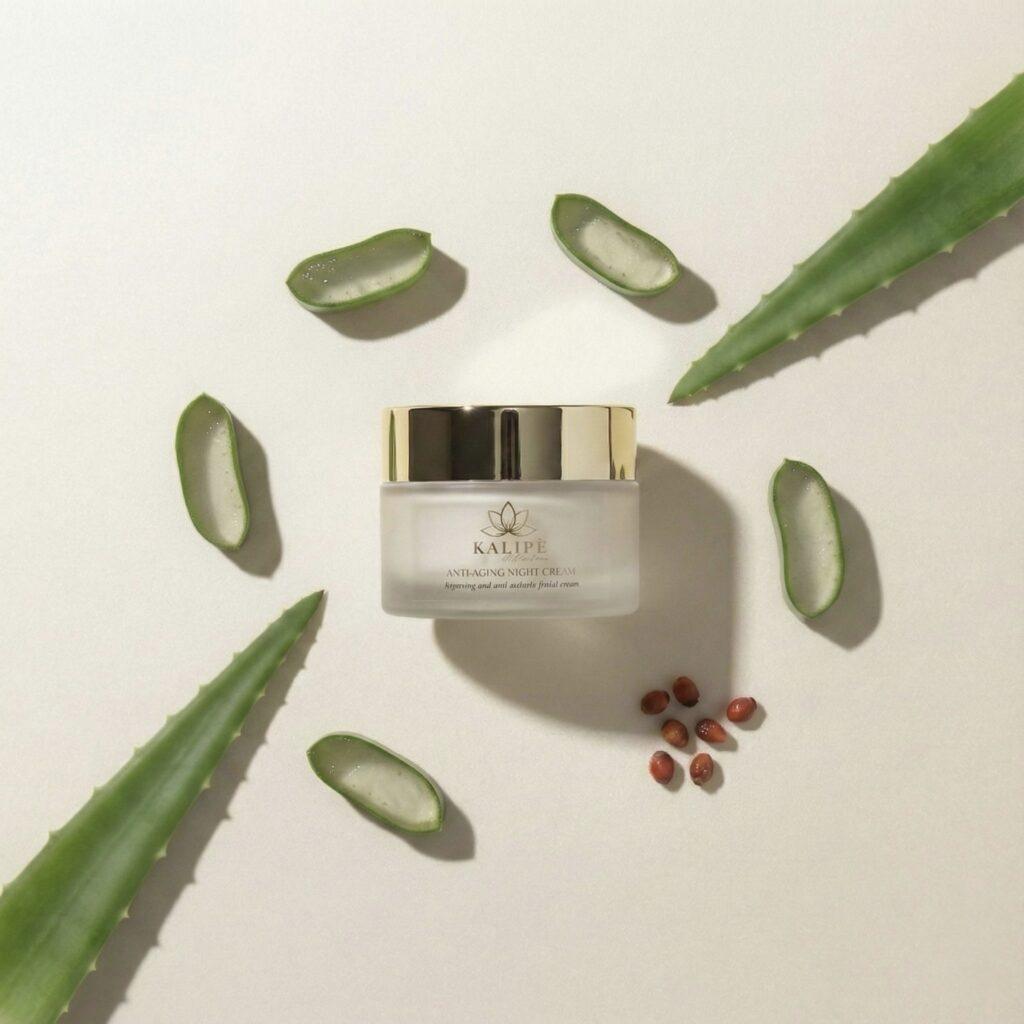 CremaNottewhitAloeSez1_1